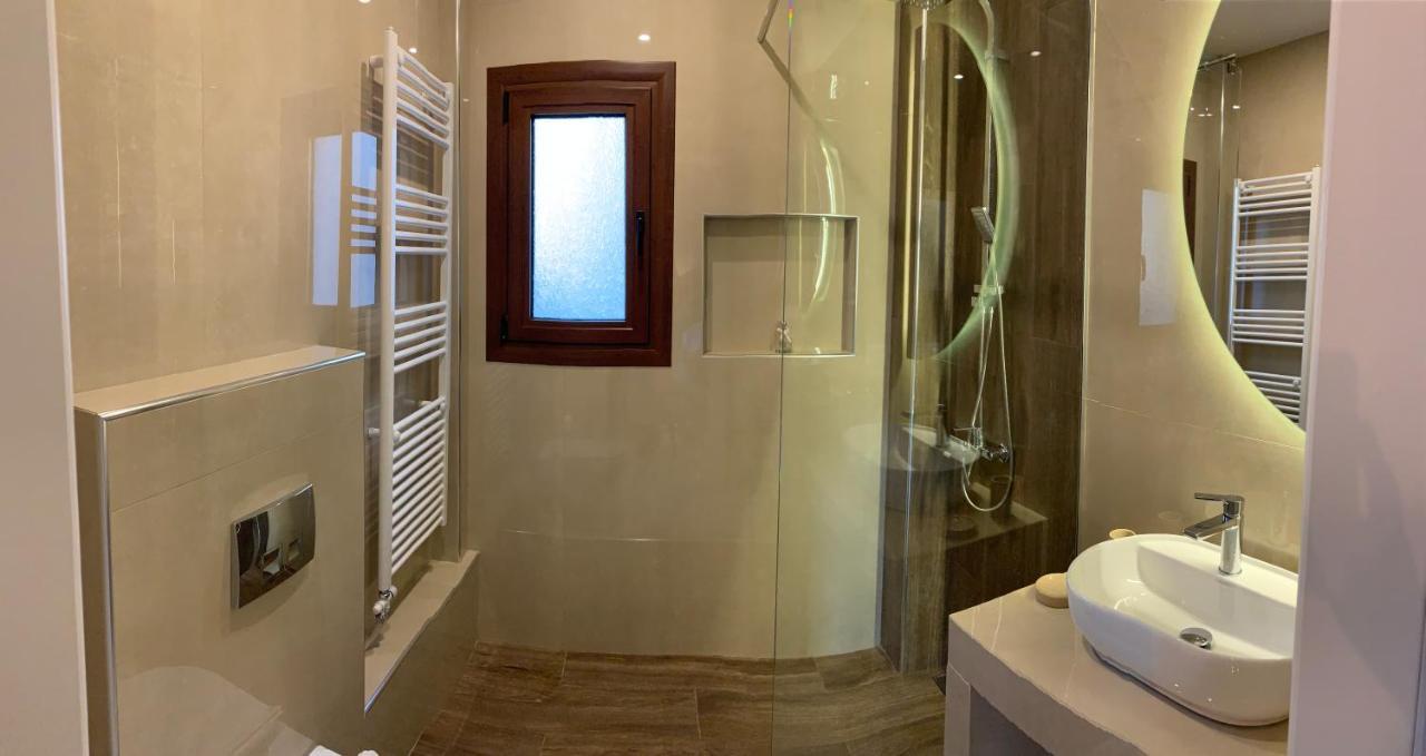 Divine Meteora Luxury Midtown Apartment Kalambaka Exterior photo